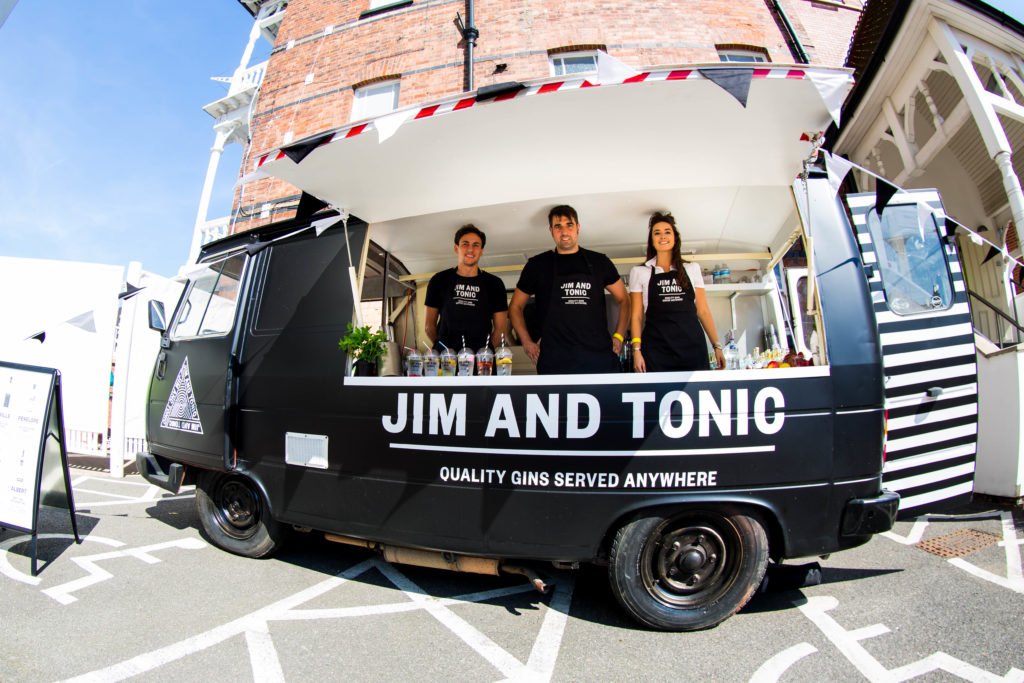 patrickbeddow's tweet image. Cool Caterer @jimandtonicvan specialise in quality gins, served anywhere. Get in touch if you'd like one of their mobile bars at your event! 

coolcaterers.co.uk/listings/jim-a…