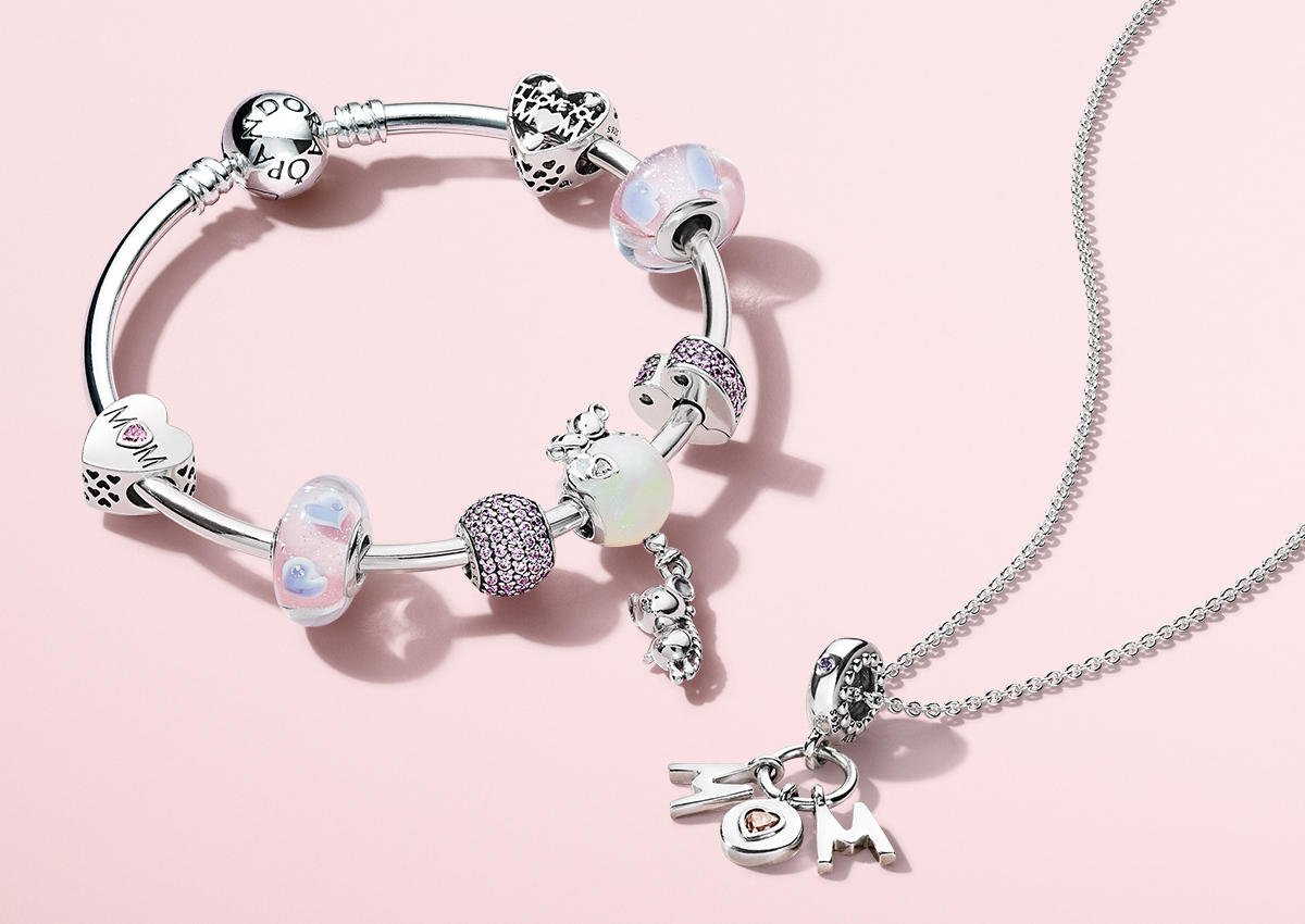 _Metrocentre's tweet photo. Celebrate every special moment with timeless keepsakes from @PANDORA_UK's new collection, available at PANDORA lower Red Mall and lower Blue Mall #DOCelebrate #DOPANDORA https://t.co/QFuT8tJtc3