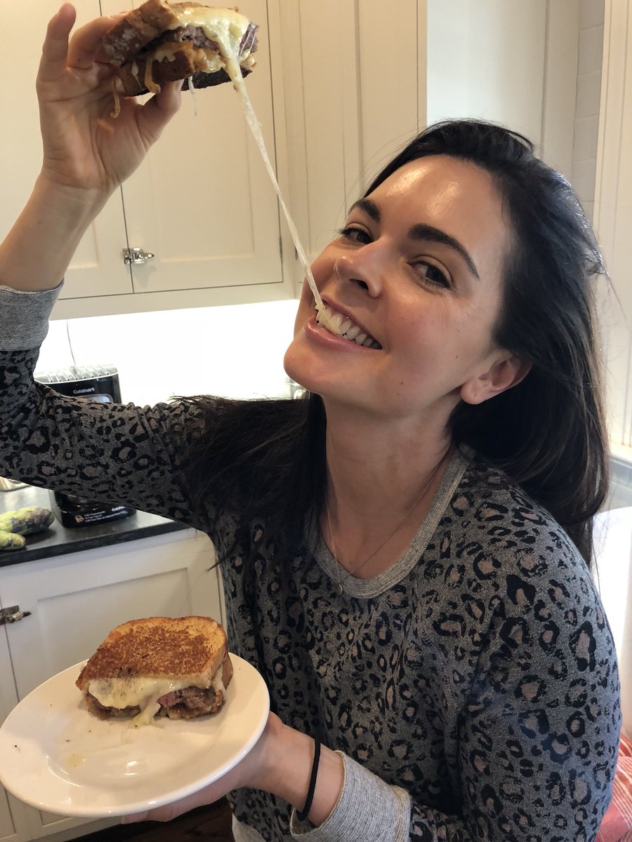 Katie Lee on Twitter: "Happy #NationalGrilledCheeseDay! Getting my Katie Lee on Twitter: "Happy #NationalGrilledCheeseDay! Getting my