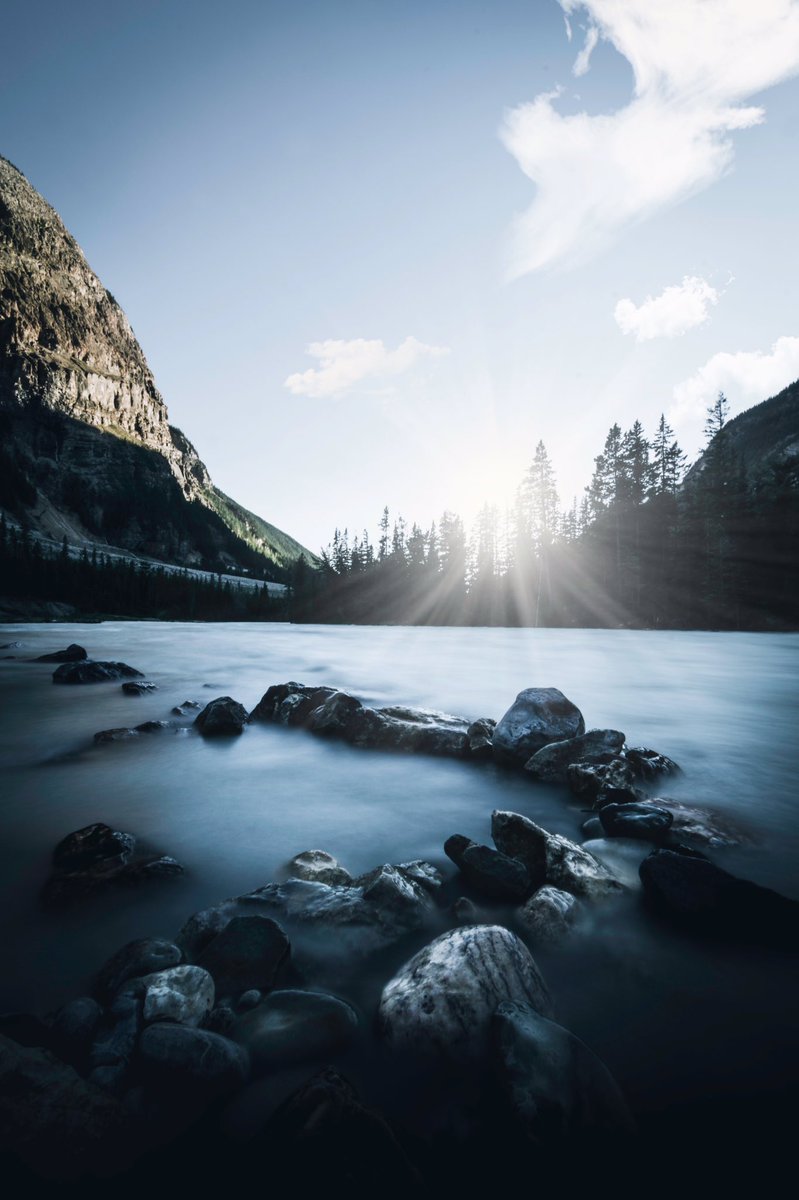 mk4d4m's tweet photo. Even the upper end of the river believes in the ocean. #BeautifulBritishColumbia #ExploreBC #parkscanada #yoho #NationalPark #Canada https://t.co/AF32V4QhFr