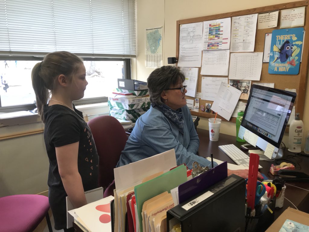 Ella learns about Standards Based Report cards with the help of Mrs Liotta. Great shadowing!