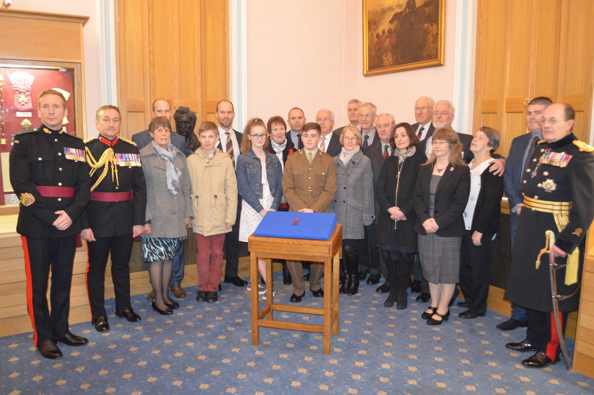 REMuseum's tweet photo. @REMuseum was delighted to welcome members of the McCudden and Byford families for the #McCuddenVC unveiling today @medway_council @Proud_Sappers @RoyalAirForce #ThereButNotThere #RAF100 #SapperStrong @REMuseum_Snob https://t.co/OCE4iEK6kj