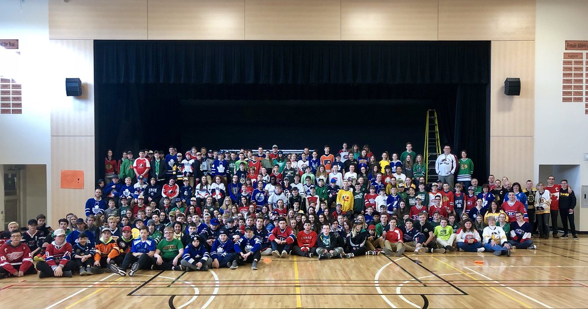 SPJHPythons's tweet photo. Great School Spirit shown here at St.Peter’s to honour the Humboldt Broncos and their families! @NLESDCA @MPSportAlliance #HumboldtStrong #SchoolCommunity https://t.co/J1UYlZtV2n