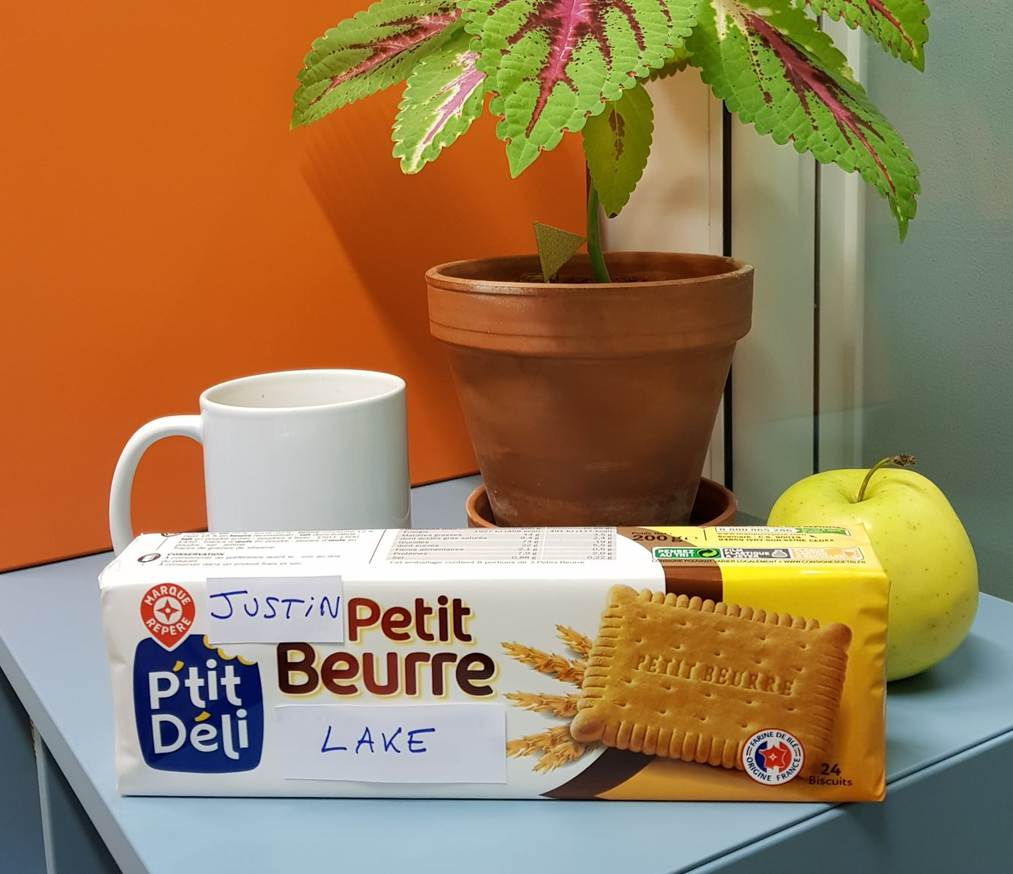 Leclerc's tweet image. Can't stop the feeling ! Ça mérite Justin Petit Beurre Lake pour un petit-déj parfait. 😉 #Leclerc #Breakup #Breakfast