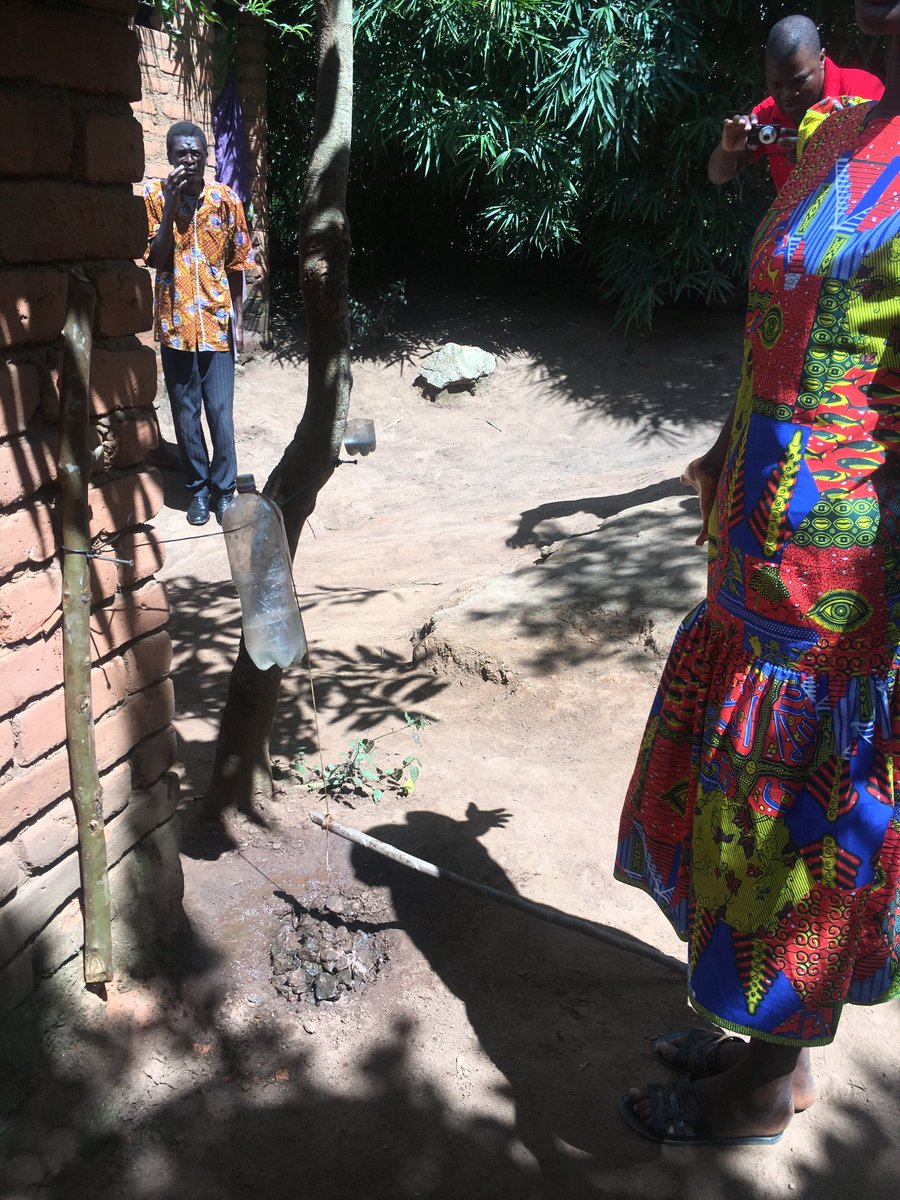 UNVMalawi's tweet photo. Deep in Village. All hills. No tap water there.. what do you do? LOCAL TAP😎😎..#Hygiene. #Keepitclean.. #Innovative.. #Volunteers.  #UNVMalawi. https://t.co/mSptbj0eat