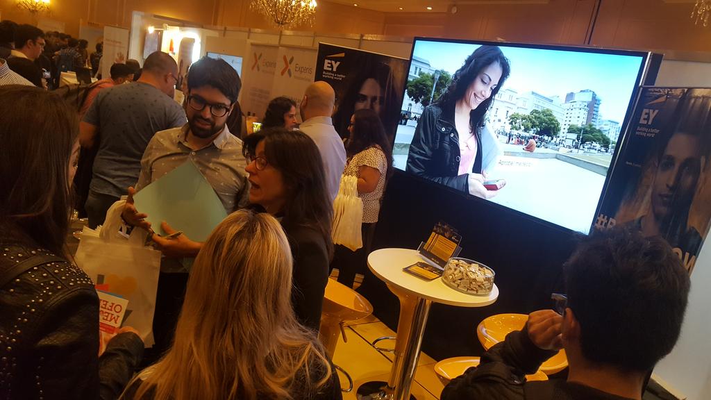 MelinaC's tweet photo. Ya largamos! Los esperamos en Jornada Trabajo IT en @sheratonhotels #BEYELLOW @EY_CareersAR https://t.co/UX0bzA678S