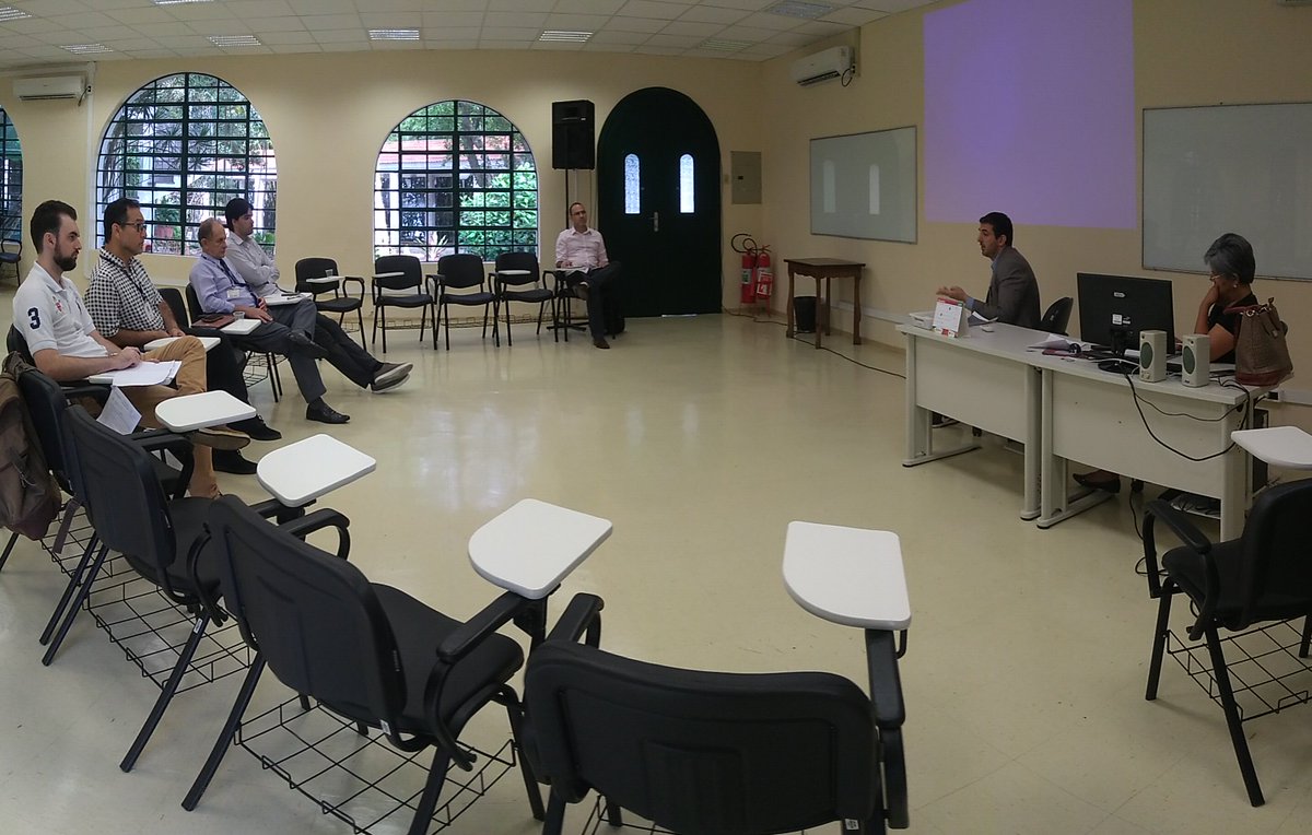 TIC_RS's tweet photo. Reunião do CGTIC no Centro de Treinamento da @PROCERGS (CTRE) para discutir melhorias na política TIC em 2018.
#PolíticaTIC #TICRS https://t.co/6GcnOQT4g8