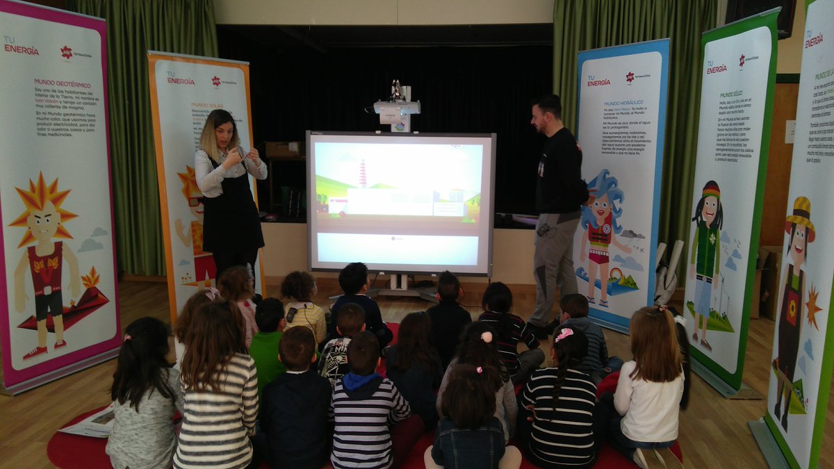 ceip_penalba's tweet photo. Hoy los niños y niñas de 1º y 2º de @ceip_penalba han participado en el #programescolar "TUENERGÍA", para fomentar la sensibilización sobre las fuentes de energía renovables y su uso eficiente, @educacyl @jcyl https://t.co/bSCEi1RQWY
