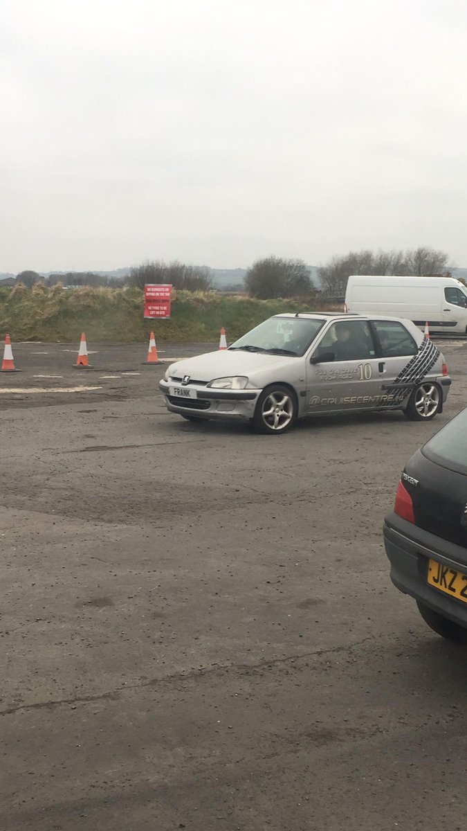 PYDPlimavady's tweet photo. @PYDPlimavady  year 2 first week of intensive driving and theory at cruise centre last night!! @RoeValleyResAss @FundforIreland @RDC_NI https://t.co/uw1imCDFeV