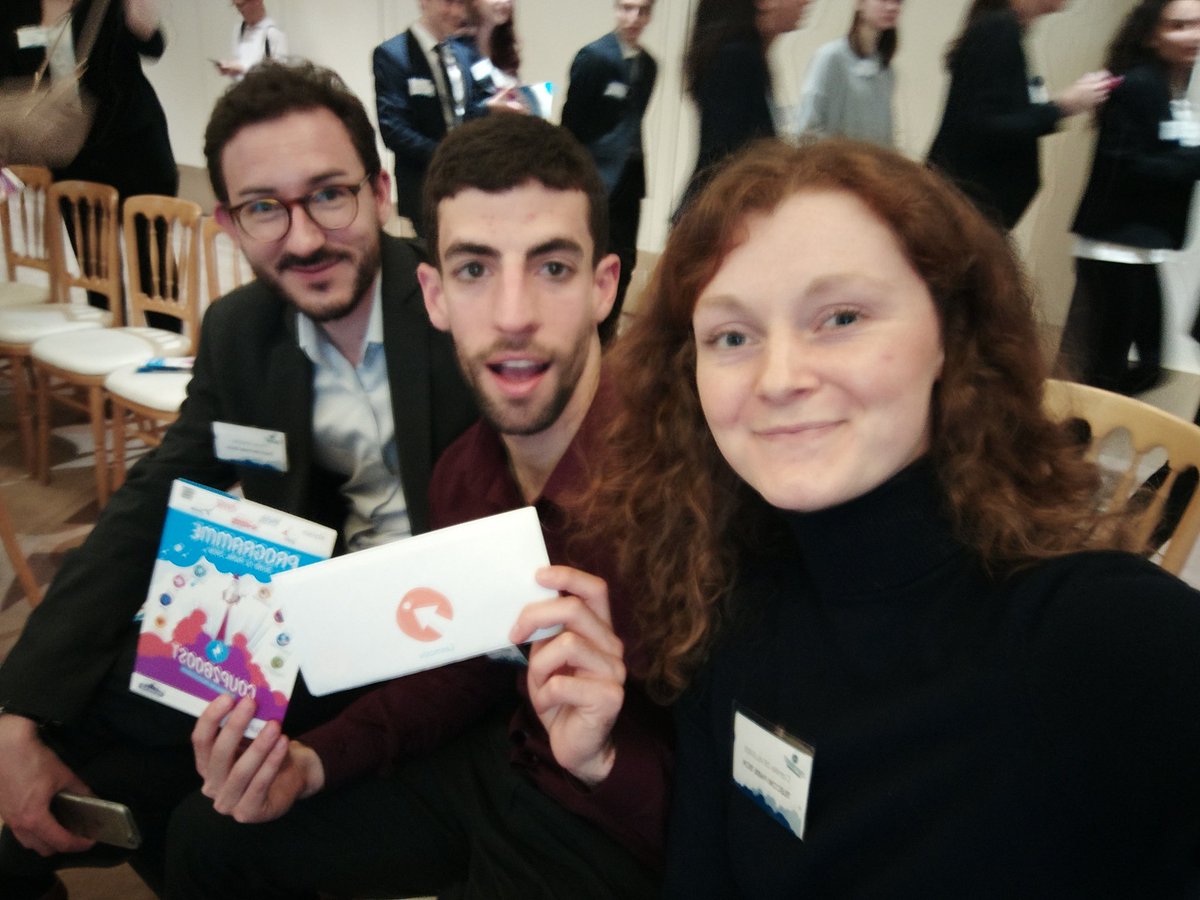 Letmotiv_'s tweet photo. On y est ! Parés pour la finale @Coup2Boost 🏁 Devinez qui est venu nous soutenir ? @flavienbazenet coordinateur du programme FIRST de la @FondationMT 😉 #GoLetmotiv ! https://t.co/4jwQWJWNk3