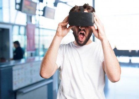 williambolt_93's tweet image. #ArApplication, #AugmentApplication This trippy optical illusion makes an iPhone screen look like a three-dimensional hole goo.gl/2USkhC