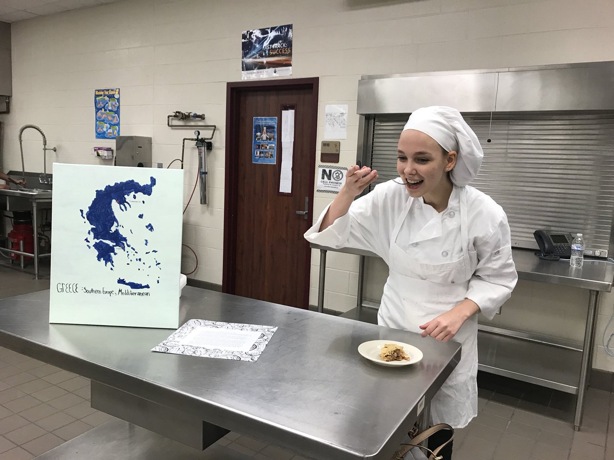 HISD_Culinary18's tweet photo. Yummy cuisine prepared by culinary students @HISD_Culinary18 @HumbleISD_SCHS @HumbleISD_CTE https://t.co/OAfyI6YulB