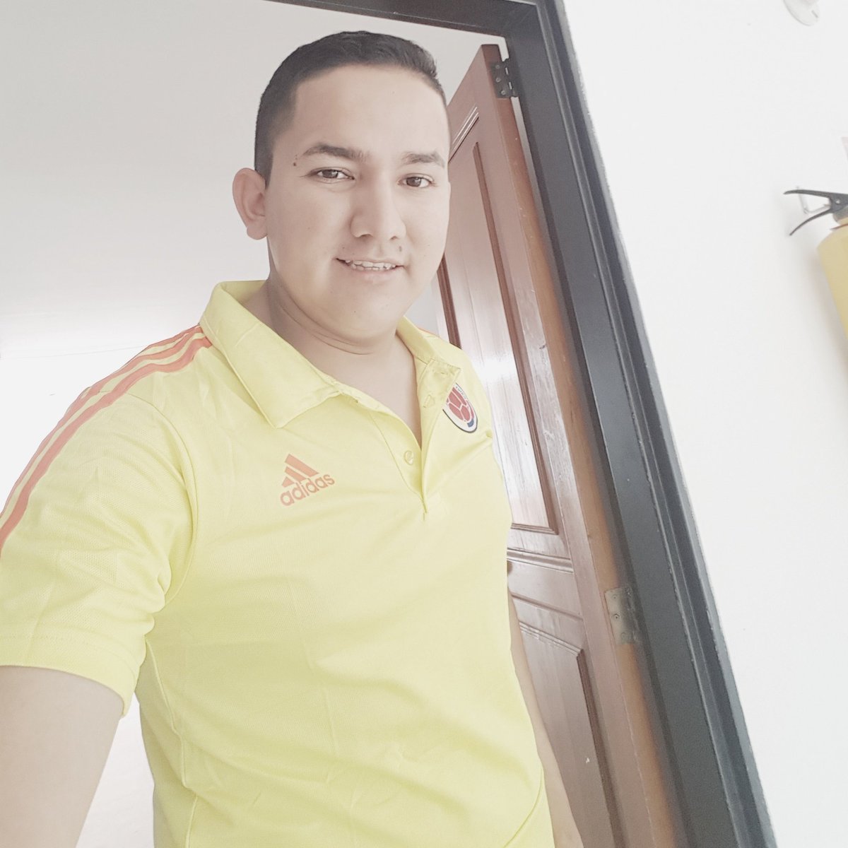 guille0123's tweet photo. #NuevaFotoDePerfil https://t.co/tb3eOhWuCc