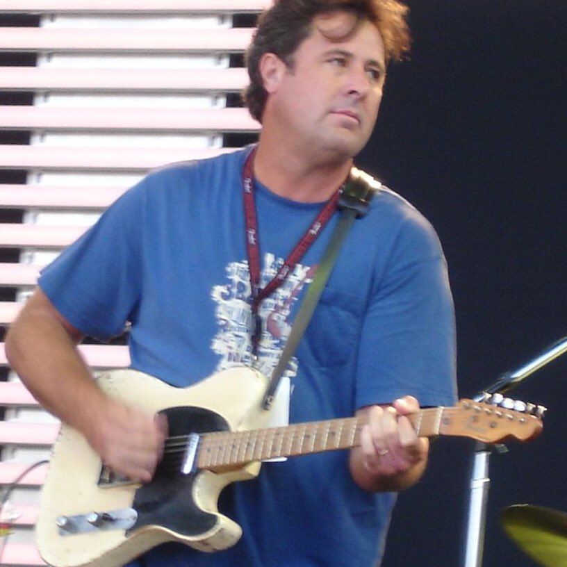 Happy birthday, Vince Gill! 61 today. ( 