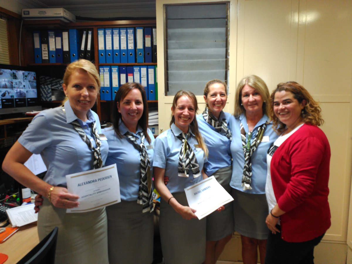 Davinia_RC's tweet photo. Our Manager @cristinaglezrm and our Head of Reception @ElenaDortaSBC give the #Hospitality Diplomas for last month most recognised team members: @alexvillum &amp; @RachelsanderDRI 🙂👏Well done🎉#StayVacationed #Reception #SunsetBayClub #Tenerife #Oneteam #Dperfectservice https://t.co/5VOSO9bdNz