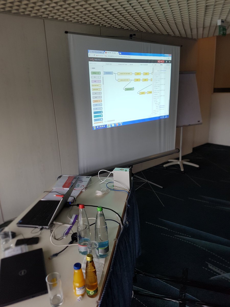 AlexKoeMUC's tweet photo. The @netIOT workshop attendees are having fun with #IBM #Informix and #IoT / #ProfiNET #sensordata #Analytics on the #Hilscher #netIOT gateway! 😉 @IBMIoT @IBM_IndustryLab @WW_Informix @hcltech https://t.co/DCobKrDLNy