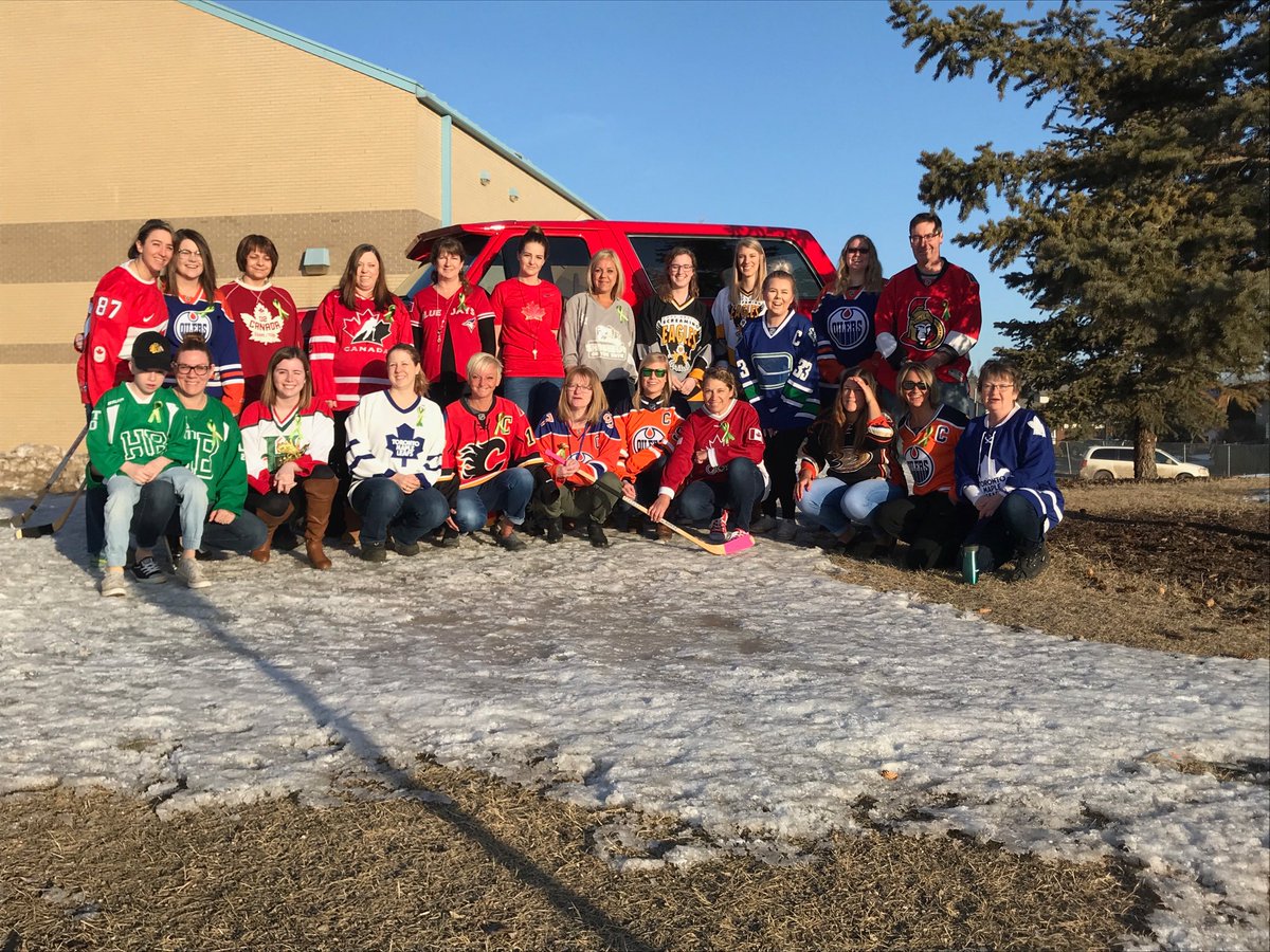 AurelyAyotte's tweet image. SMP is honouring the Broncos ! #fortmacstrong #BroncoStrong @FMCSD