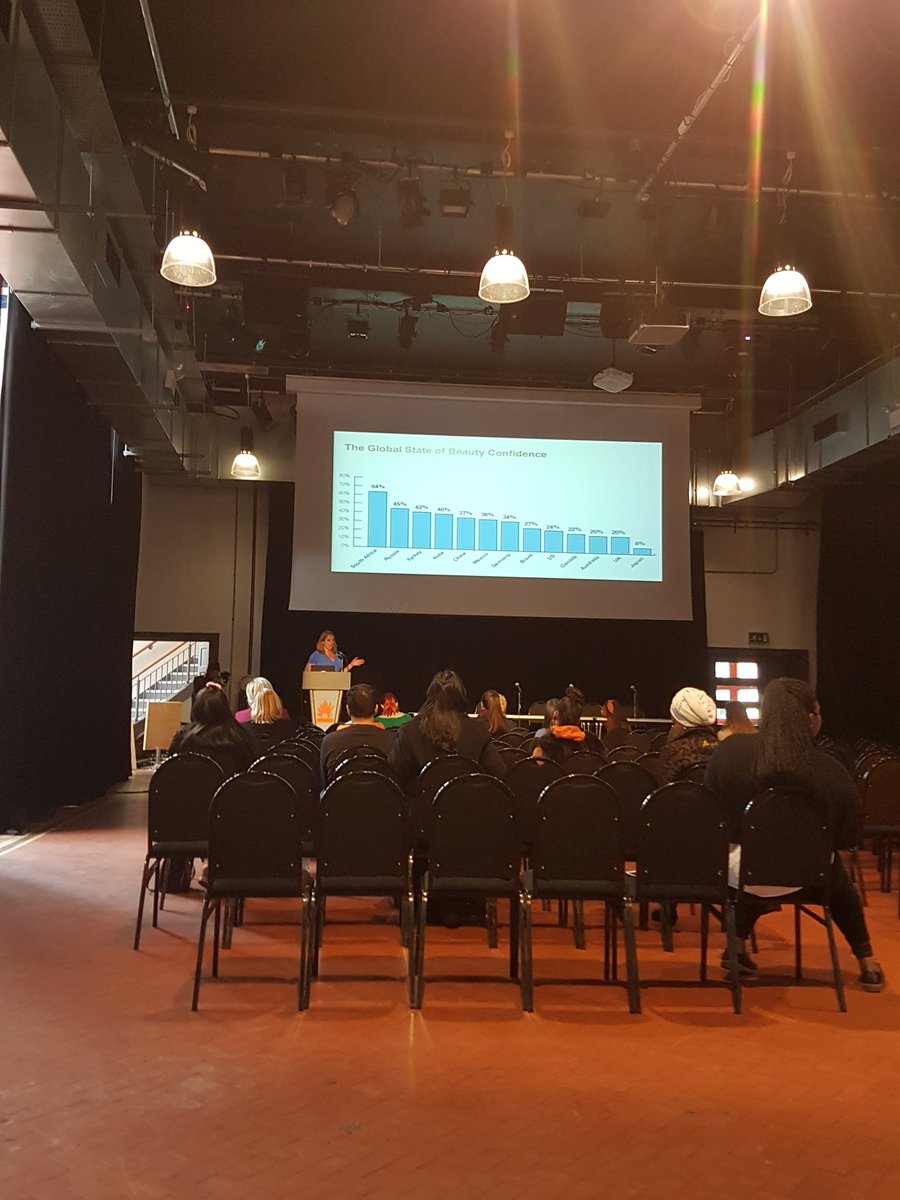 rogerg44's tweet photo. #fashioningthefuture conference in p'ship on Diversity, health and fashion by @Ujimaradio @UWEBristol @Barlowlynn gives opening address and challenge @eshivawright hosts and international perspective given by @StacieJShelton of @Dove @mandybancroft #ujimaelevates #YearOfChange https://t.co/vqBYQ245i3