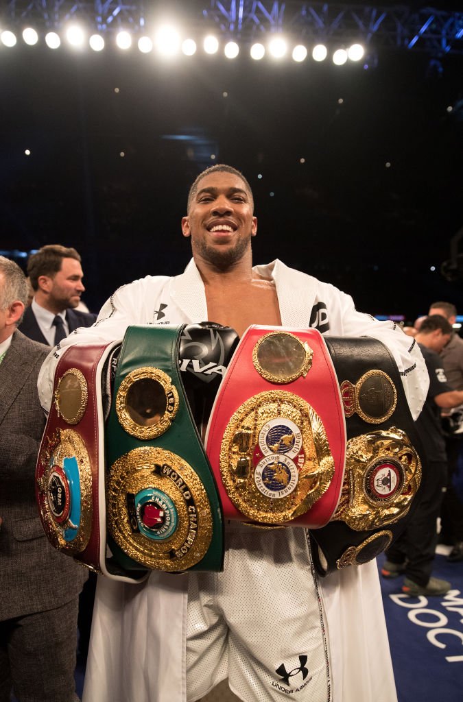 IndySport's tweet photo. Tyson Fury has just sent a warning to Anthony Joshua and Deontay Wilder after signing a "multi-fight" deal with Frank Warren: https://t.co/TX0rJWLtK8 https://t.co/JCXcl08L8i
