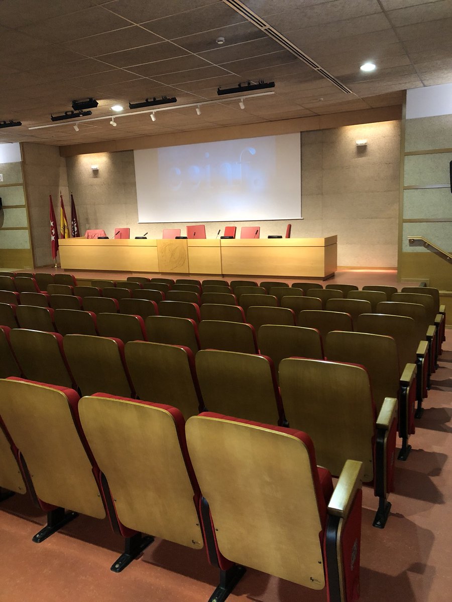 Albaerreg's tweet photo. Fin de una mañana intensa cargada de ilusiones y profesionales de la comunicación 

¡Bravo equipo @GabVSPer! ¡Lo hicimos! 

Gracias a todos aquellos que nos habéis ayudado a hacerlo posible, ponentes, colaboradores y asistentes. 

#GvsP2018 https://t.co/l7iMXk9pYT