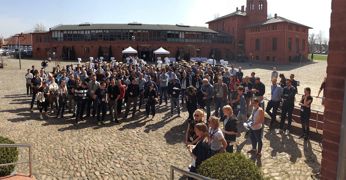 ConsultingUNITY's tweet image. Aktuell sind alle 240 UNITIES beim #UNITYCampus 2018 im Landgut Stober im Havelland. Unter dem Motto „Team, Know-how, Erlebnis“ gibt es ein buntes Programm aus #Team- und #Sportevents sowie informativen #Vorträgen und spannenden #Workshops.