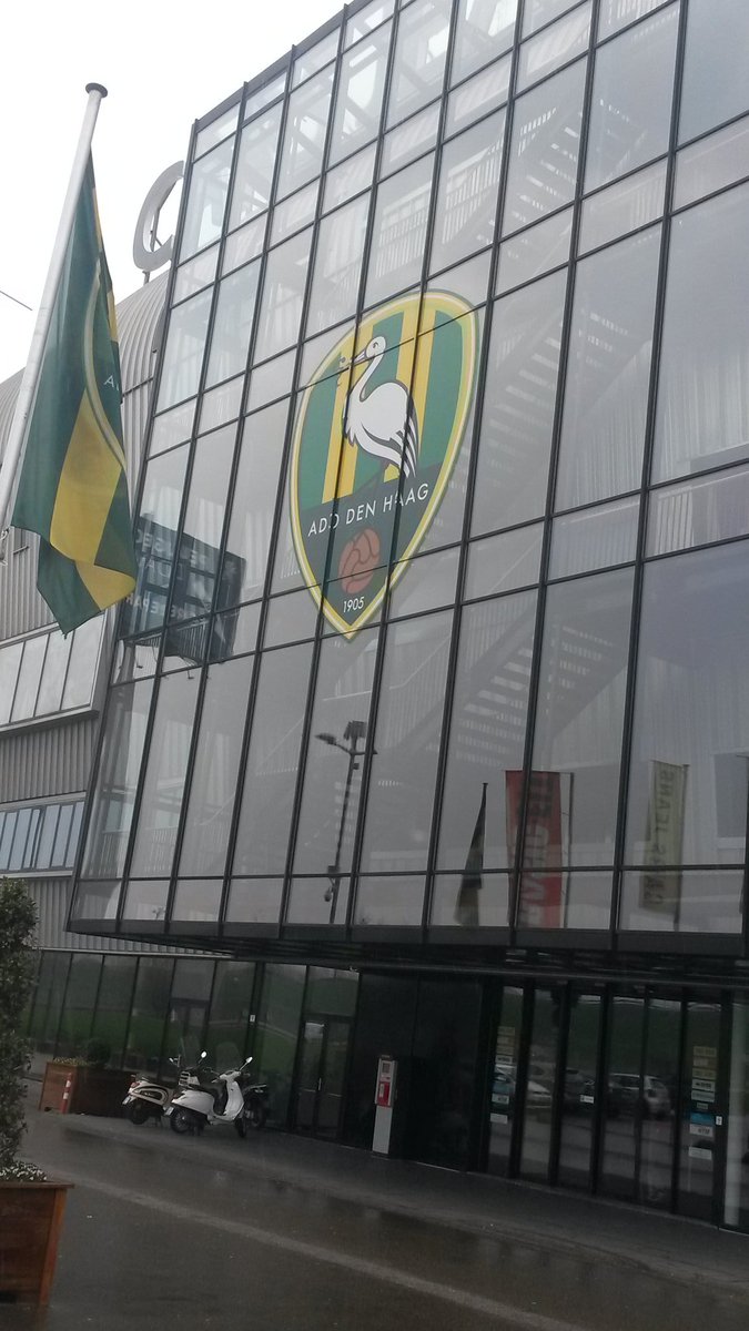 SMA West is vandaag te gast bij <a href="/ADODenHaag/">ADO Den Haag</a>. Erg nieuwsgierig naar hun aanpak op het gebied van commercie. Hoge opkomst vandaag!!