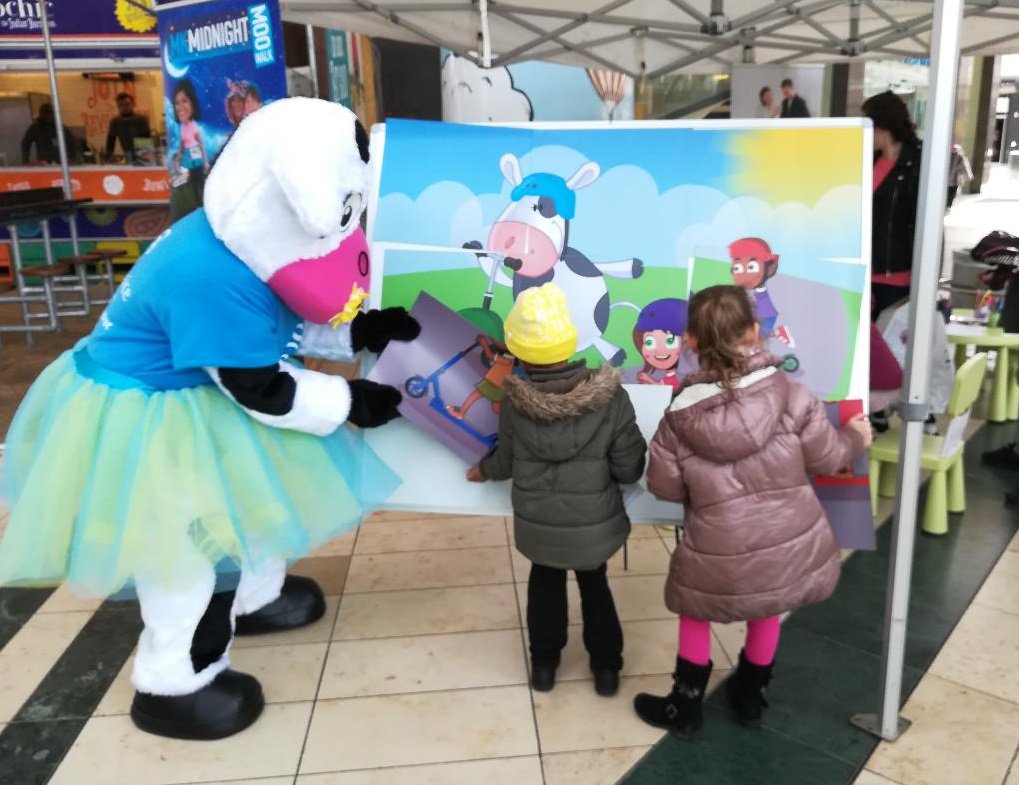 Bring the children down to <a href="/intuMK/">nan rest.</a> tomorrow to meet Flo the cow and find out all about MK Mini-Scooterthon in May! Giant puzzle, colouring in and a photo with Flo! willen-hospice.org.uk/get-involved/e…