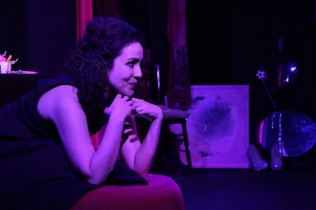 Mirrors2018's tweet photo. Just 3 performances left to catch #Mirrors @lsqtheatre it’s a complete blast so come down tonight and join us for that empowering, funny, fairytale extravaganza you know you need in your life!! 😂😂 @MorganFraserPR @_Infinite_Space @jewishdaughter https://t.co/AjhuyhOqmB