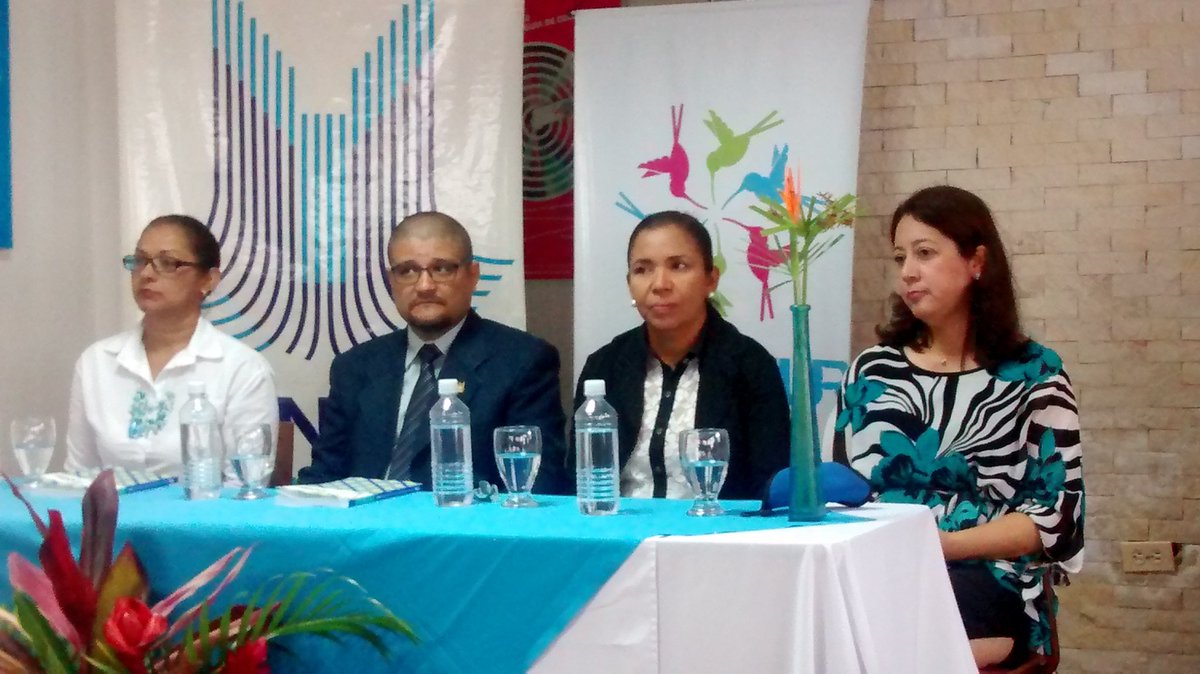 PrensaUney's tweet photo. #AHORA La @uney_oficial inicia presentación del volumen I de la revista arbitrada de investigación y postgrado In Situ, en su segunda etapa. Las autoridades universitarias manifiestan su satisfacción por este logro que da realce al trabajo investigativo de nuestros docentes https://t.co/8HzSpMmbju