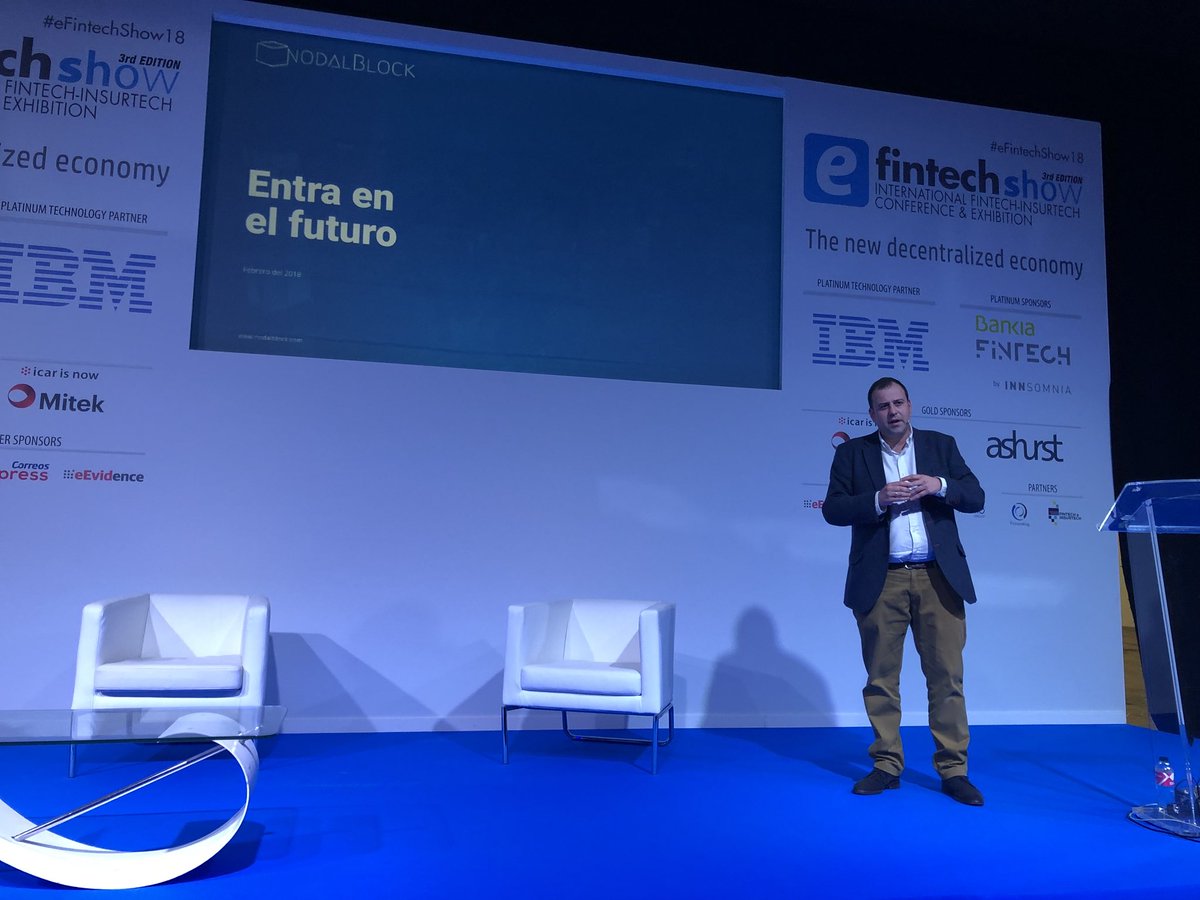 davidcornado's tweet photo. En #eFintechShow18 escuchando a #davidLanau de @nodalblock sobre #blockchain https://t.co/XHf3N0giRa
