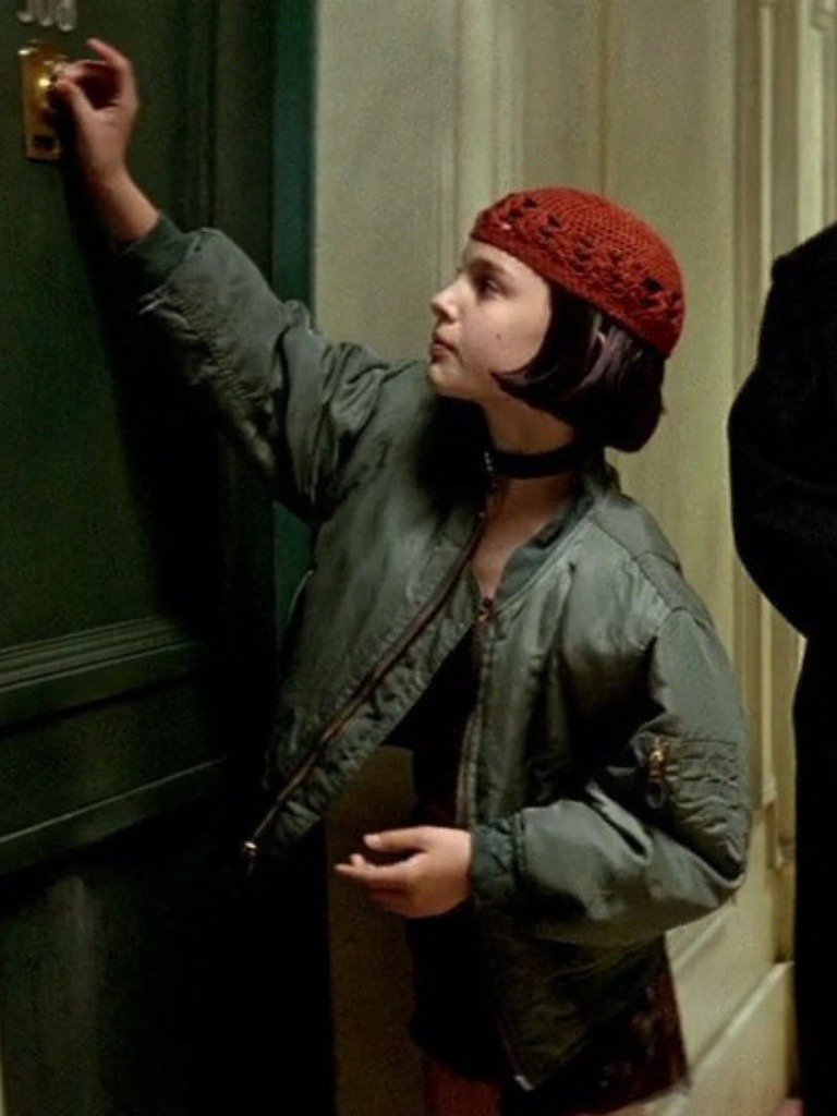 🤍 on Twitter: "Mathilda's outfits in Léon the Professional. http...