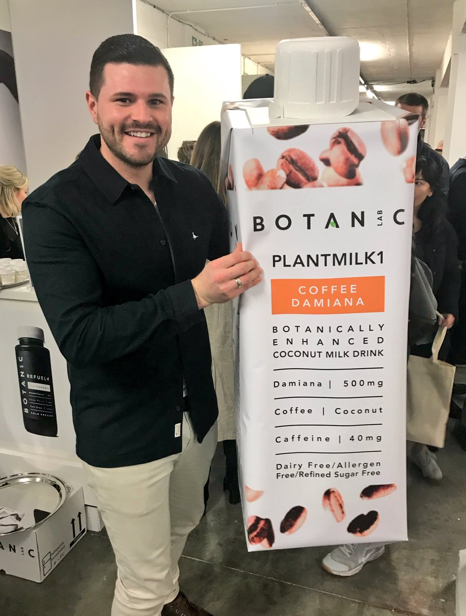 PcJoshHaase's tweet photo. I reckon this is around my sized bottle of milk - what do you reckon @BotanicLabJuice it’s #CreatedBetter &amp; I’ve got myself some #Kola to use before a gym session! 

Tastes great 👌🏻 https://t.co/DndJa73nVs