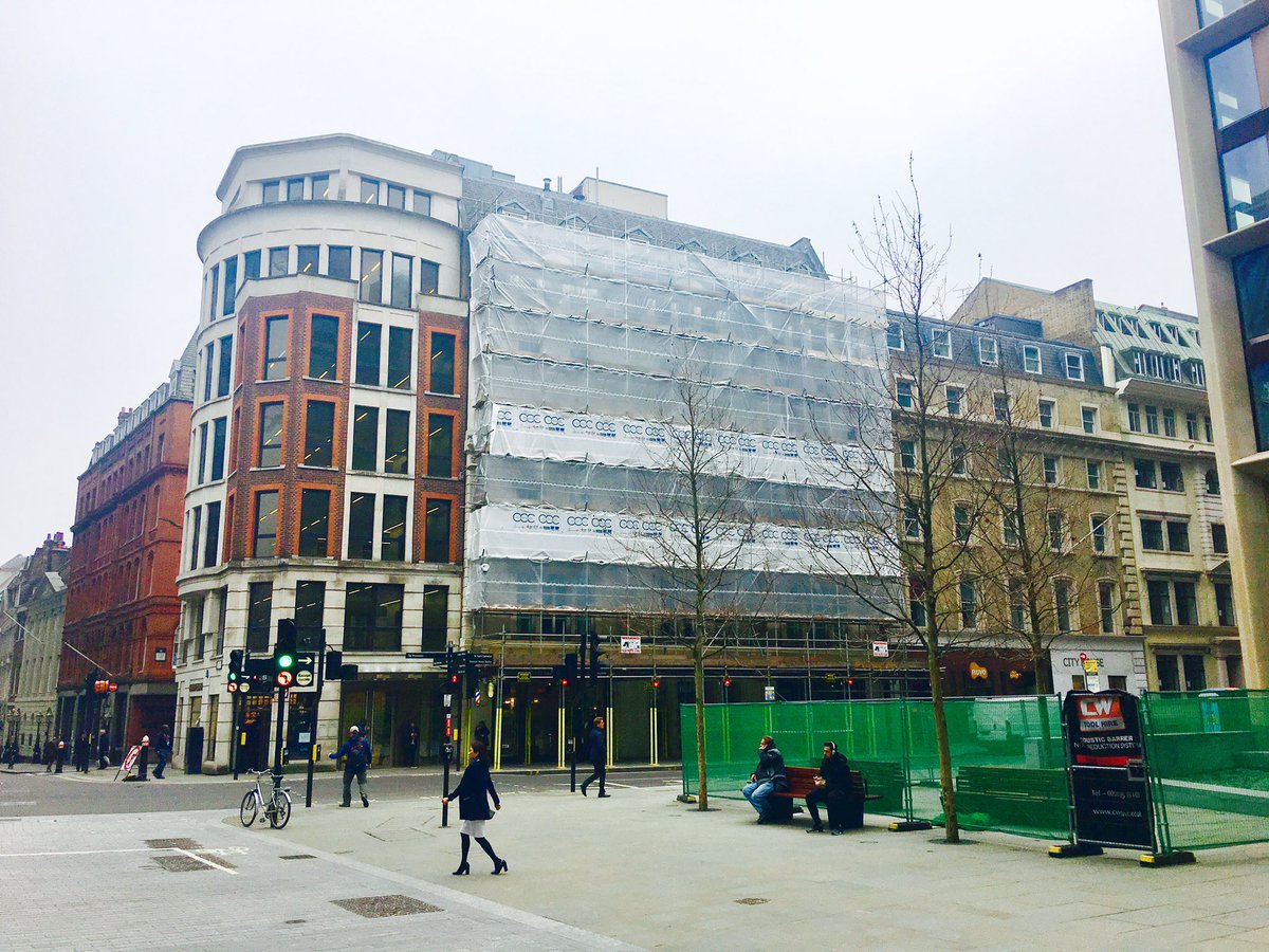 ccc_contracts's tweet photo. Another scaffold going up in the city of London.....City Central Contracts Ltd https://t.co/P0yS9JQaFT
