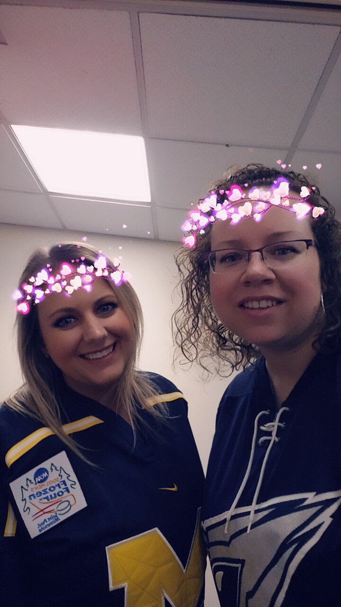 MarriedtoPower's tweet photo. Jersey Day all over Canada supporting the Humbolt Broncos. Today, we wore our jerseys to support the team and the town. Much love Broncos! @KatelynLWTSO #JerseyForHumboldt https://t.co/U2sBwqizzW