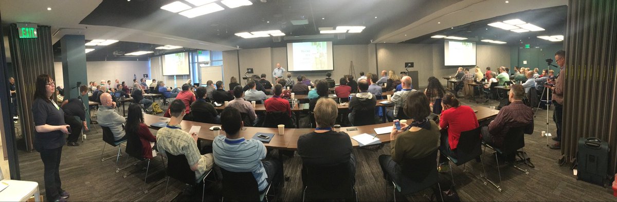 schmonz's tweet image. …and most of the room at #MobProgramming2018