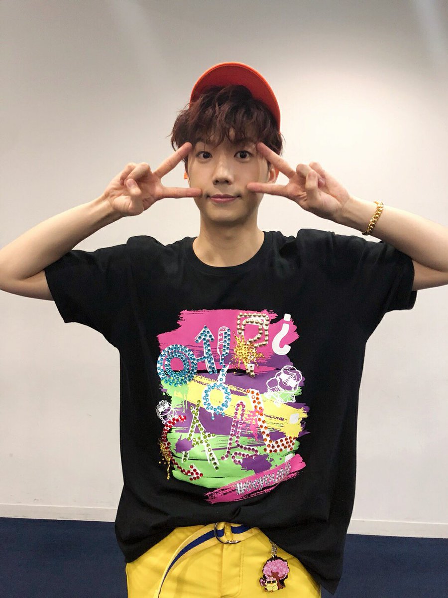Must Make It Wooyoung From 2pm Solo Concert En Call In Japan At Osaka Day 2 2pm Wooyoung ウヨン Encall Pict Via Follow 2pm T Co 1oiqo2cfk8