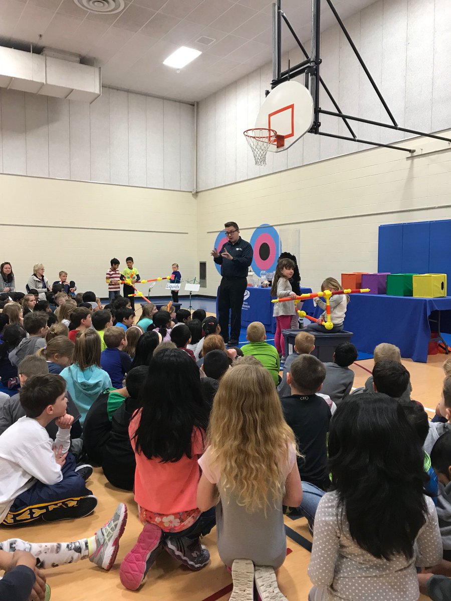 MsFalkowskiKL1's tweet image. Science museum assembly