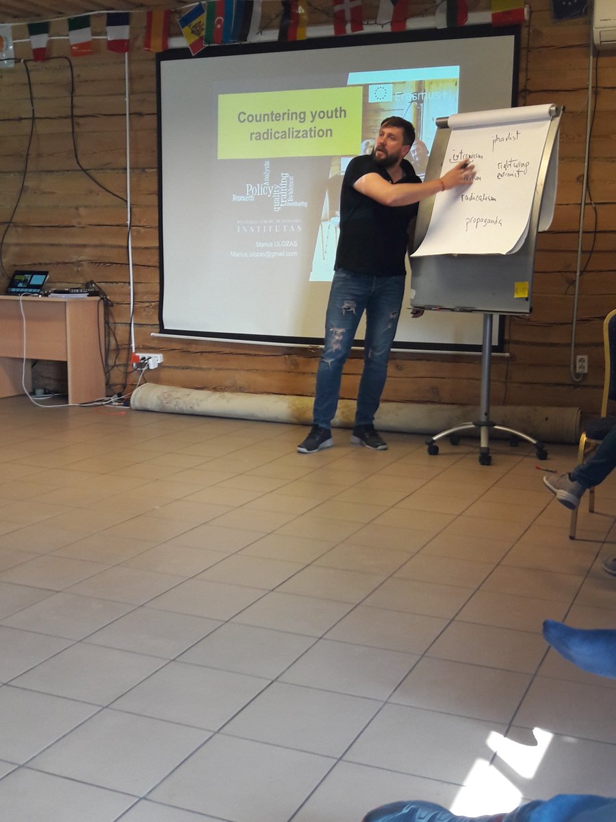 EuroBugInt's tweet photo. Radicalisation #Eurobug #EurobugYouths #ChangingContext #AdaptingYouthWorkToAChangingContext #ErasmusPlus #Leargas https://t.co/8j58ShLhnm