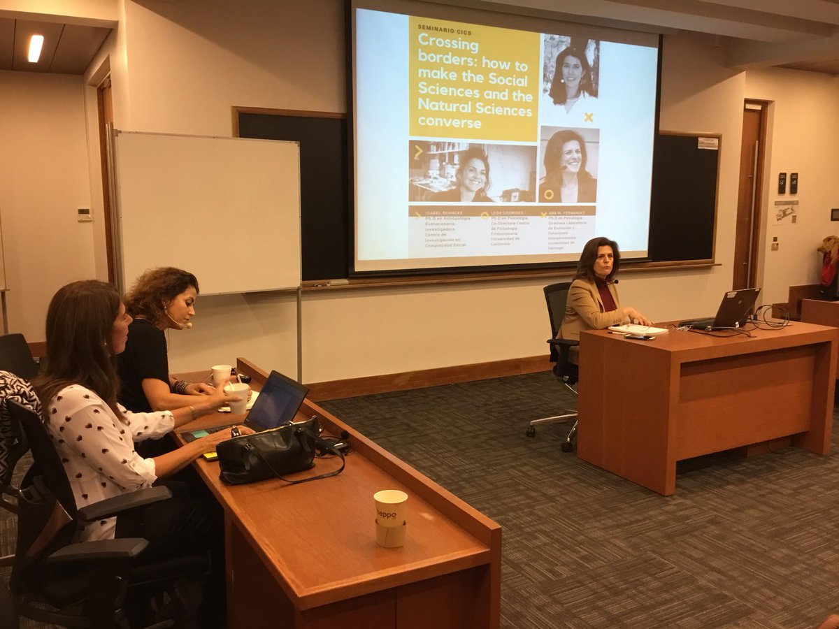 UDD_cl's tweet photo. #CICSUDD | Leda Cosmides expone sobre trabajo interdisciplinario en seminario organizado por el @CICS_UDD https://t.co/C7qqk8VsgD