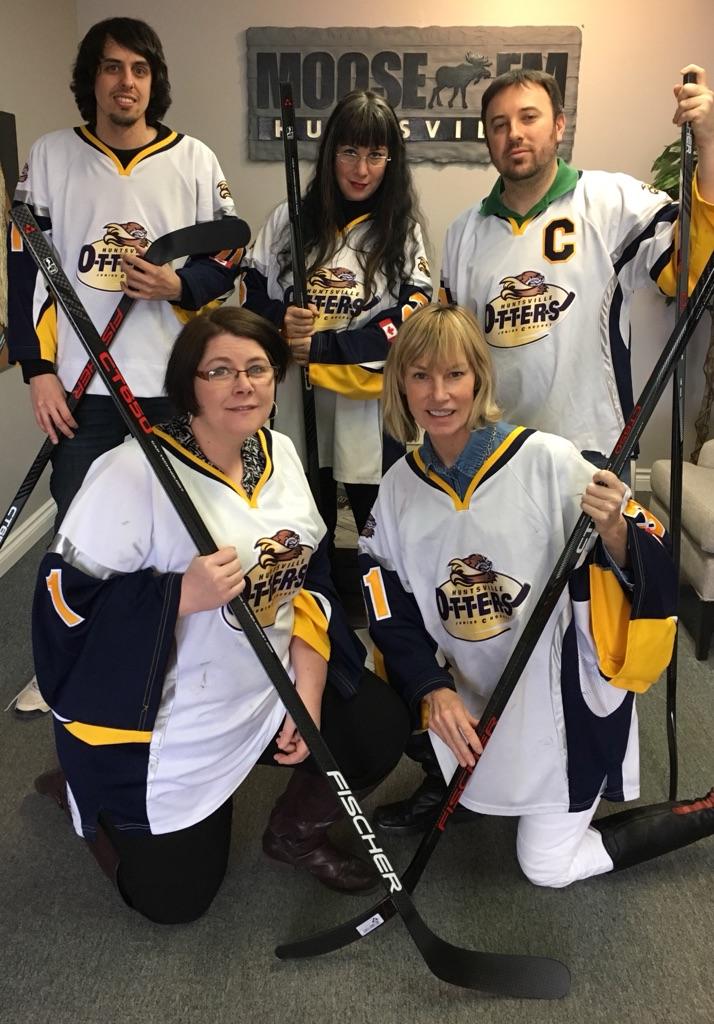 taylorablett's tweet photo. The Moose FM crew is taking part in jersey day today, showing our support &amp; solidarity for the Humboldt Broncos #JerseysForHumboldt #HumboltdStrong #Muskoka #HuntsvilleON @moosefm1055 https://t.co/AzDz4x5DNA