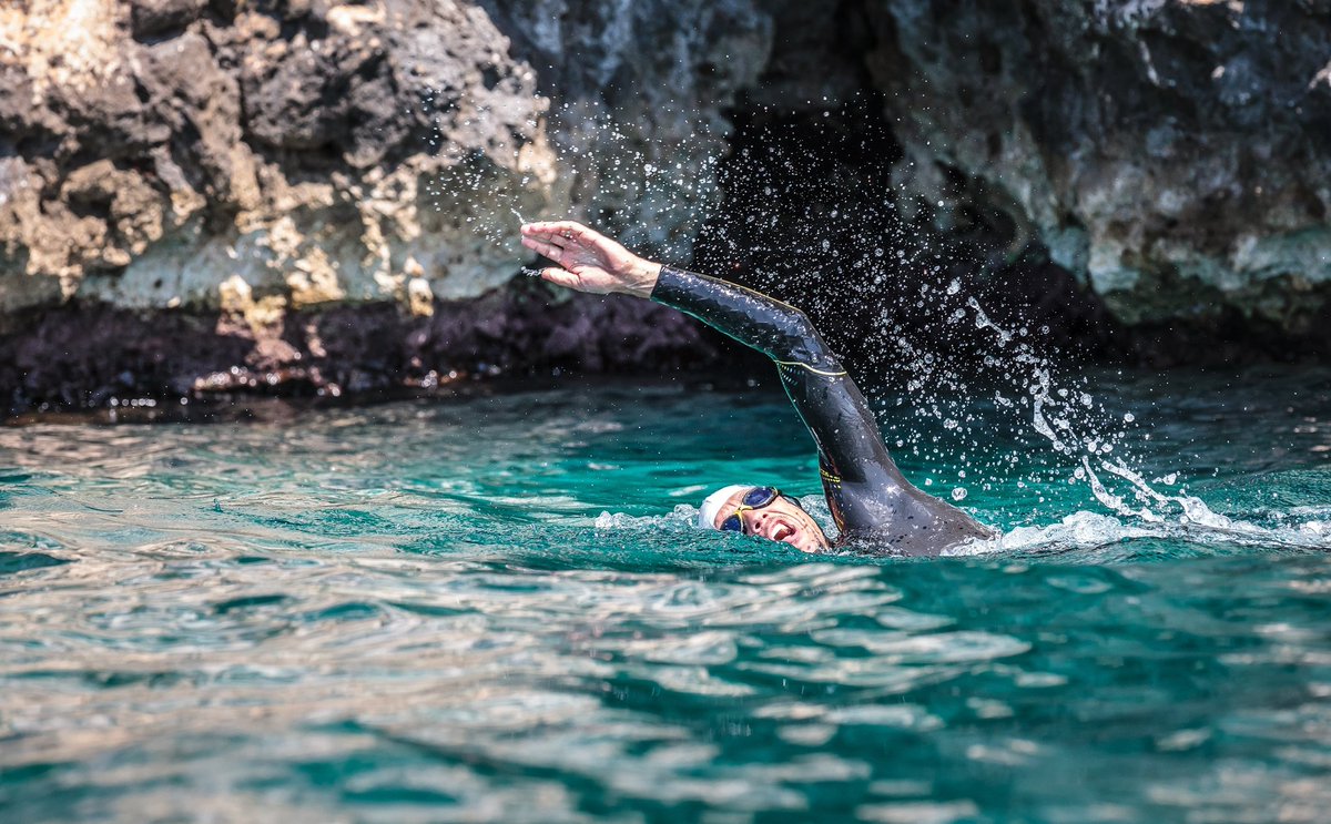 patrcevic's tweet photo. Plivanje u otvorenoj vodi je lakše i sigurnije uz upotrebu plivačkog neoprena. Preporučam @sailfish_tri #openwaterswimming #patrcevic #adriaticcoaching #swimplus #hvar #croatia #dalmatian https://t.co/qDD28AJW0V