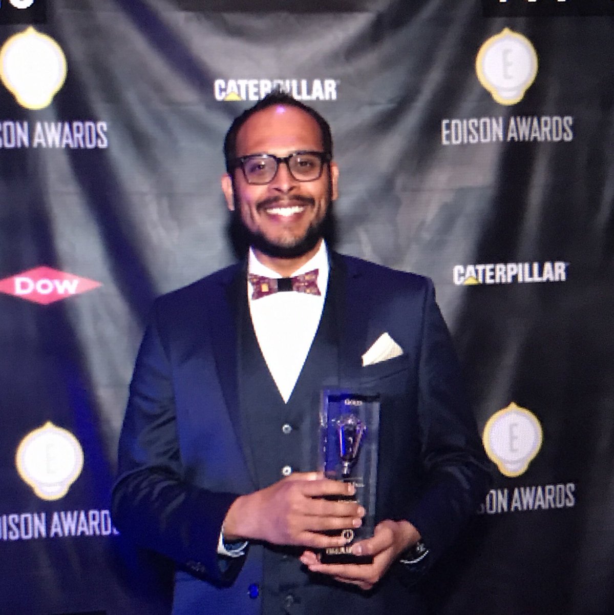 shreniksadalgi's tweet photo. ‘I find out what the world needs. Then, I go ahead and invent it’ - Thomas Edison. That’s how we strive to execute @Wayfair! We bagged the Gold Edison award for our #ViewInRoom #AR feature! Innovation in the home! On behalf of @WayfairTech, woot woot! #EA18 https://t.co/2zK5bwNvmX