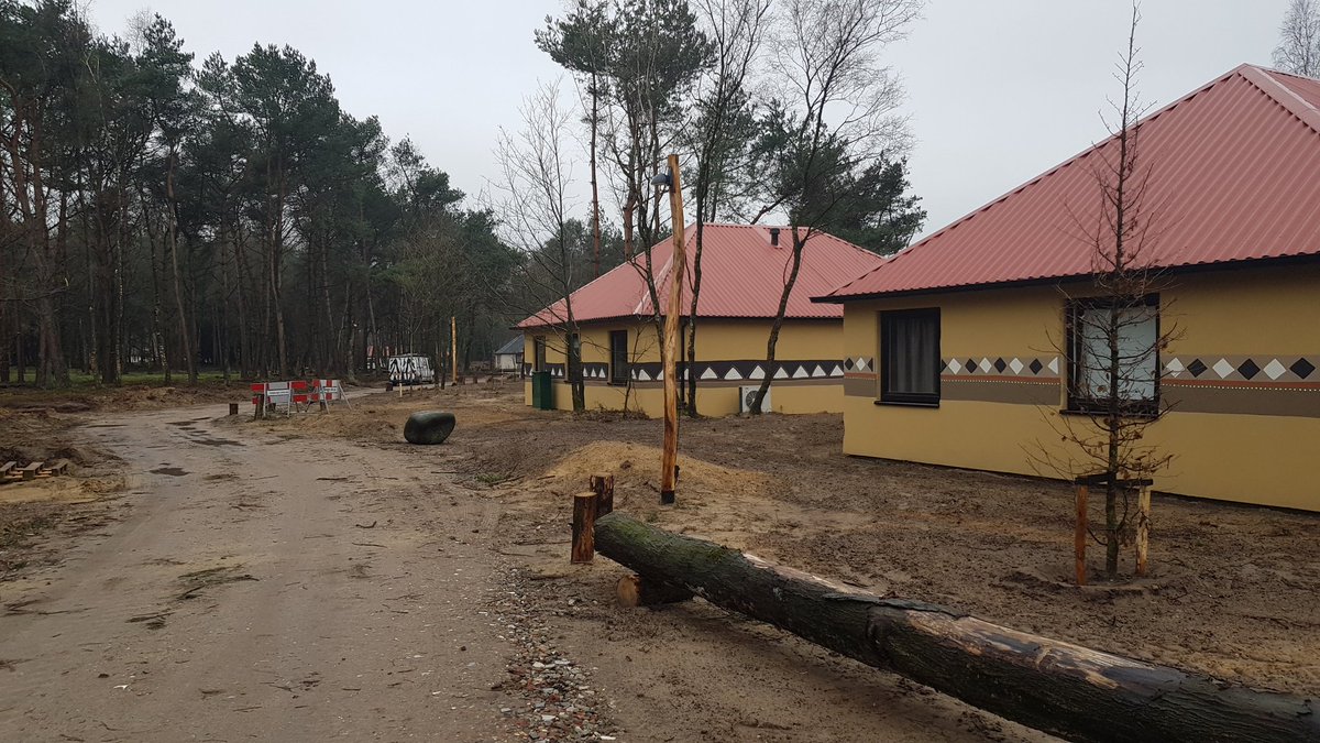 Safarilodges <a href="/VP_beeksebergen/">Beekse Bergen</a> voorzien van digitale prints 
ontwerp van OTdesign #mooimetvescom #wandbekleding #wallcovering #interieurdesign