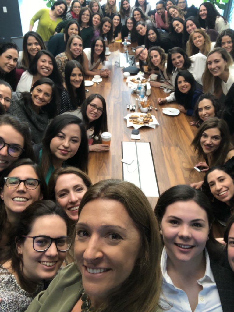 maria_ariza's tweet photo. Que orgullo del bueno!! Ya somos mas y vamos pisando fuerte 🙏 #WomenPEMexico @AMEXCAP https://t.co/4DZxLsxUfR