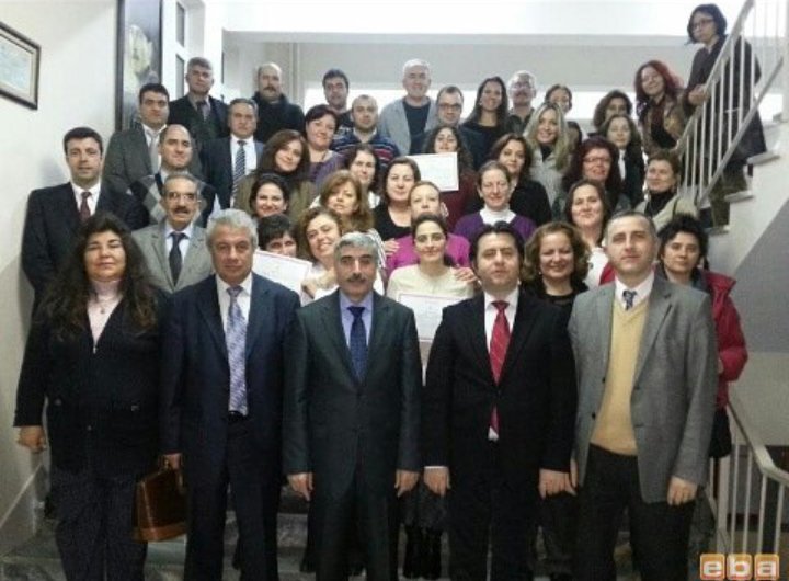 Yıl kaç bilmiyorum ama kalite kokuyo. Ikbal hoca en dışta kalmış.  Olsun be hocam #niteliklimaltepeanadolu