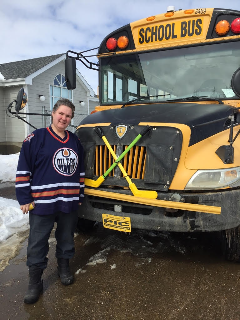 L'école SF démontre son support pour les victimes de l'accident d'autobus des Broncos de Humboldt.