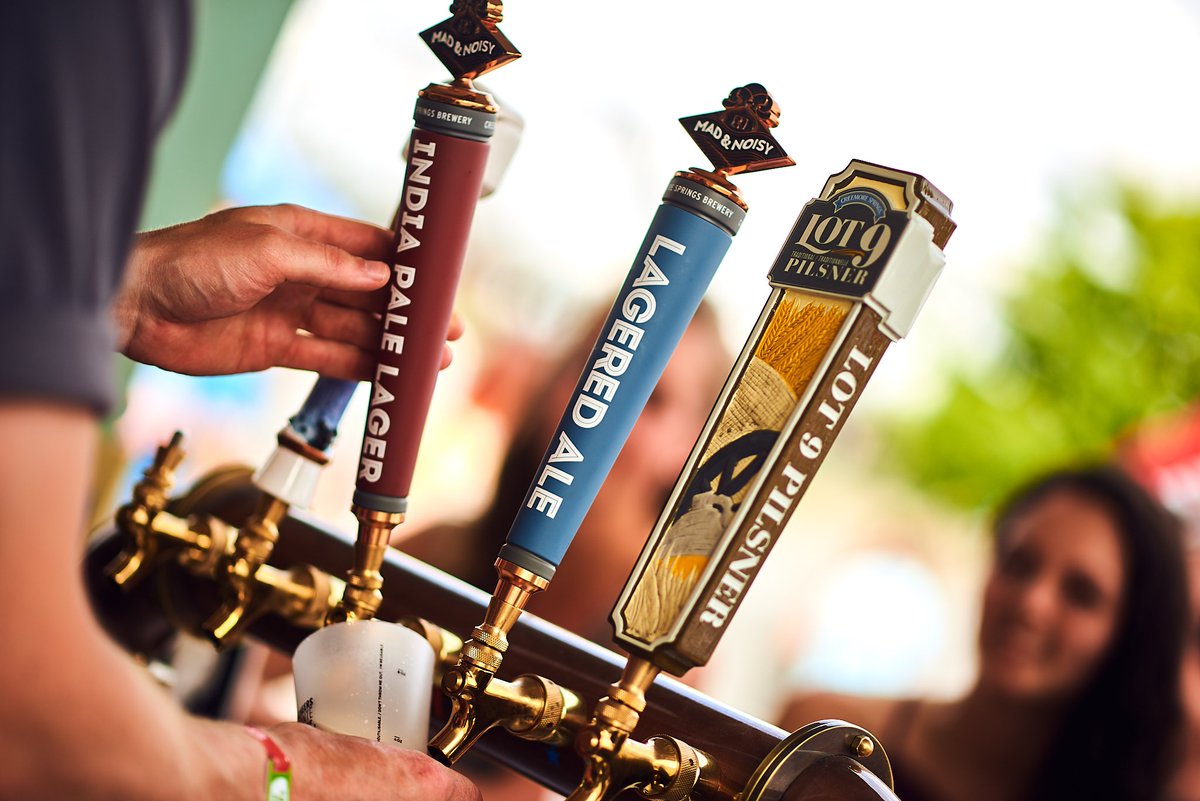 Déjà 33 brasseries de confirmées! 🍻 On est en feu! 🔥 Allez découvrir la liste des exposants: bit.ly/2GVYCIS

Already 33 breweries confirmed! 🍻 We're on fire! 🔥 Discover the vendors list: bit.ly/2Hw9e2x