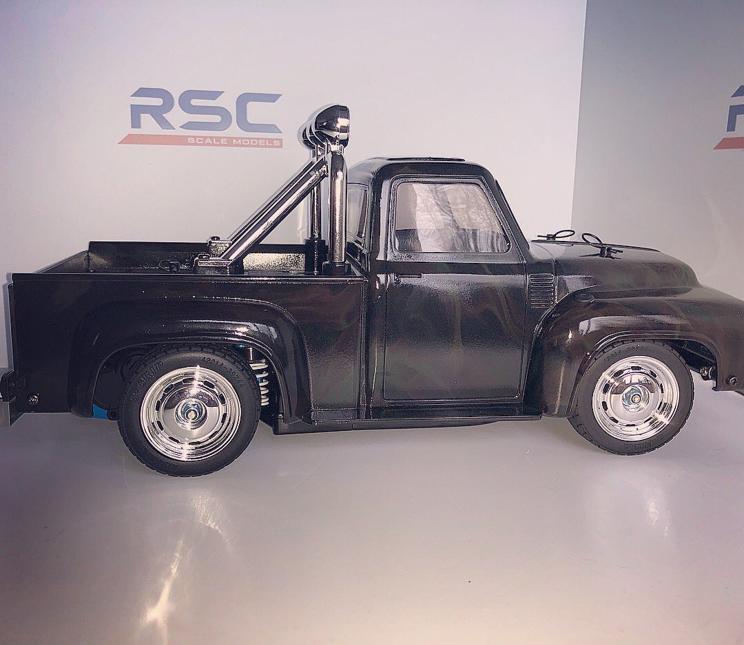 rscscalemodels's tweet photo. #Tamiya #LowRide #Pumpkin is finished with its #customised shell that was #painted and #hydrodipped by @essexdip.

For more information on this model you can take a look here https://t.co/G5uHhKlkbd

#radiocontrol #rccars #rctruck #rscscalemodels #essexdip #flames #chrome #wheels https://t.co/d3oRQFhfHR