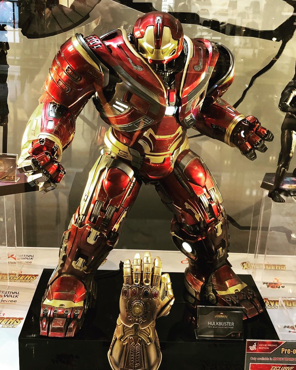 hot toys hulkbuster 2018