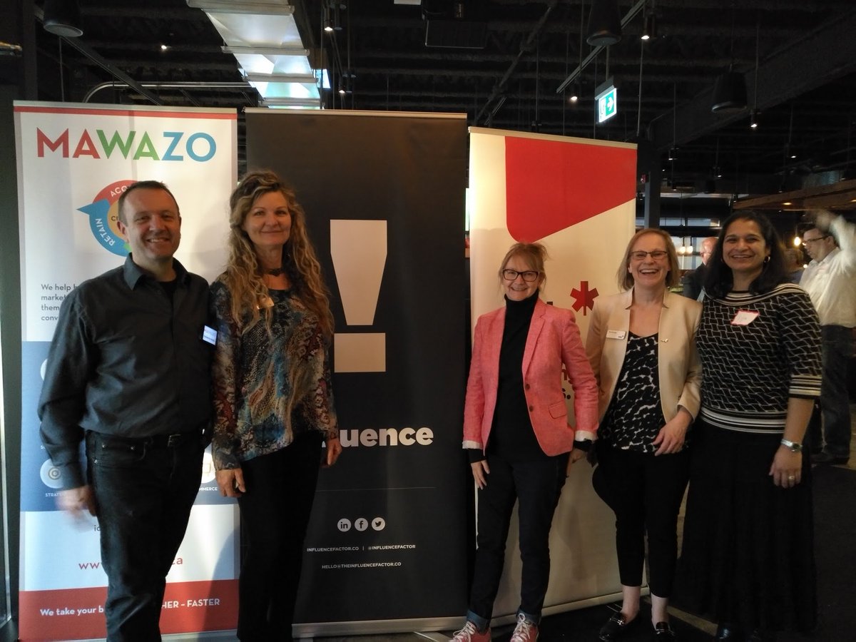 What a brilliant night I had bringing the first LinkedIn Local to Burlington! Over 60 Burlington professionals turned their online connections into in-person conversations. Big shout out to my co-hosts <a href="/bdc_ca/">BDC</a> <a href="/shelleymcquade/">Shelley McQuade</a>  <a href="/mawazomarketing/">MAWAZO Marketing</a> #linkedinlocal